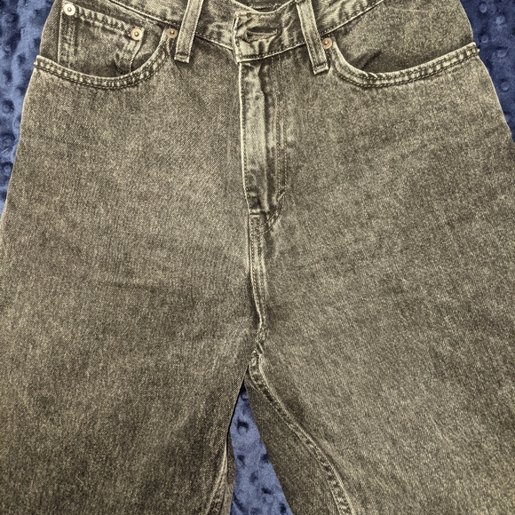 Levi's Mom Jeans - Picture 2 of 4